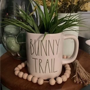 Rae Dunn “Bunny trail” mug 🐇